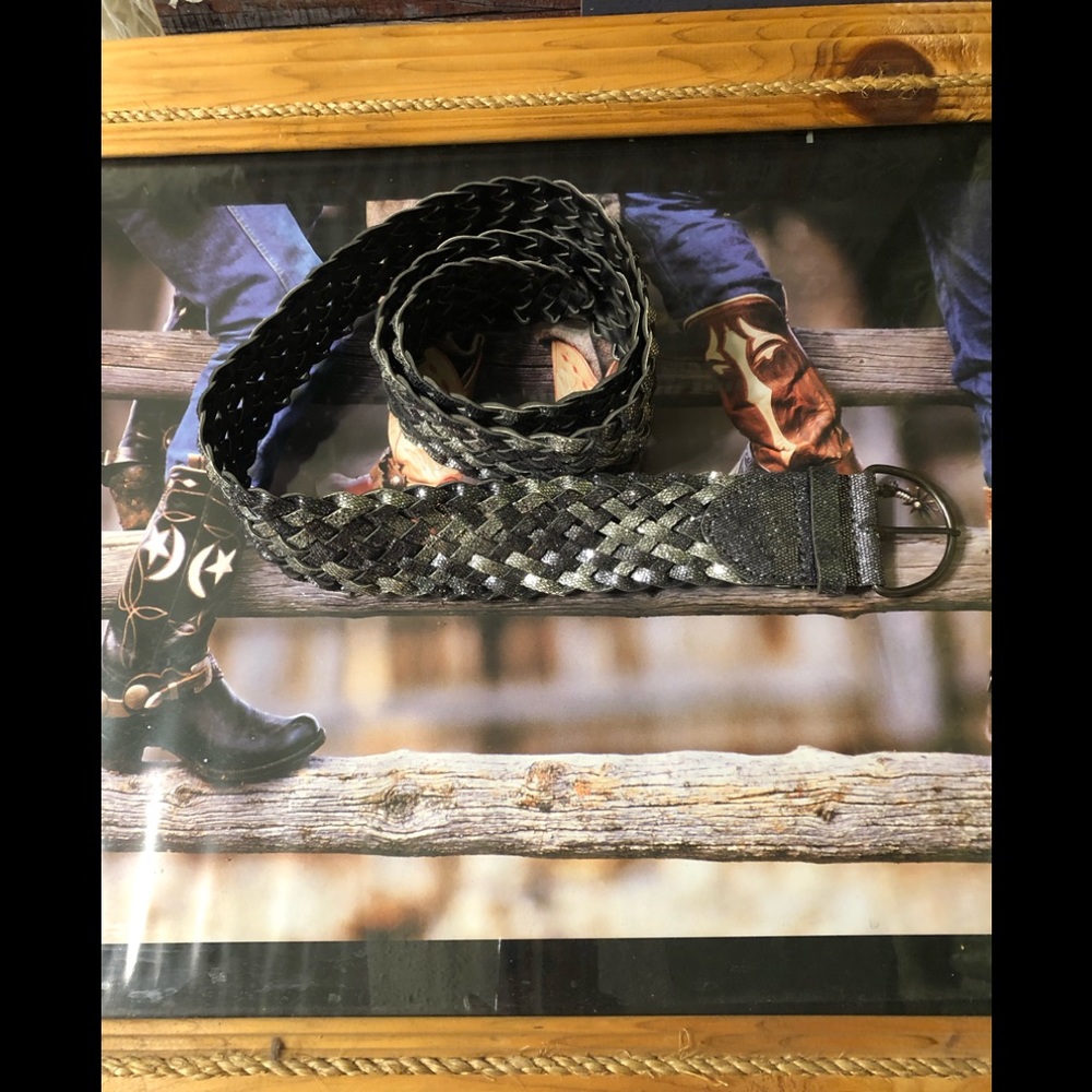 Like New Wide Bling Western Bling Cowgirl Belt